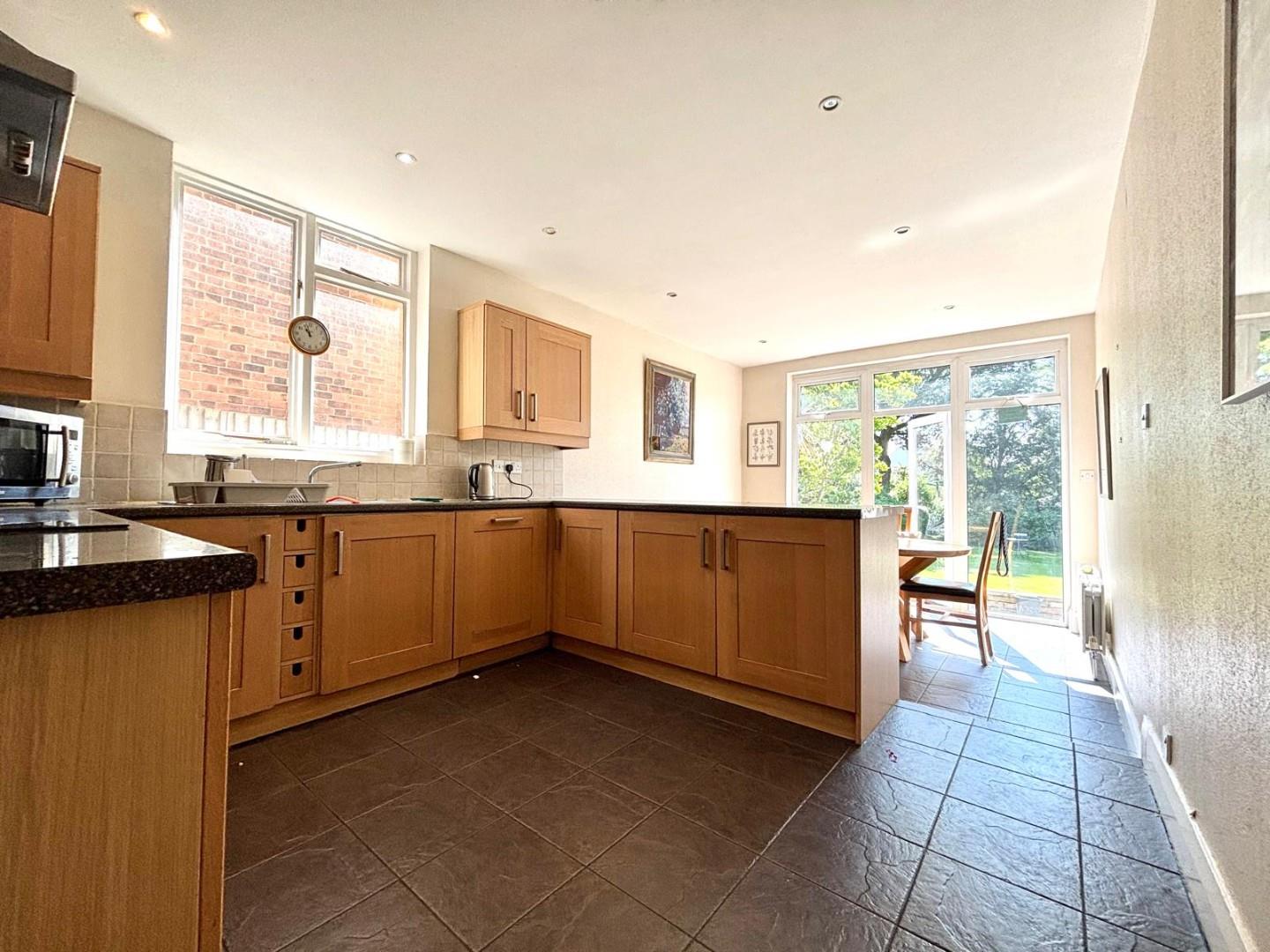 Lyndhurst Avenue, Mill Hill, NW7, London